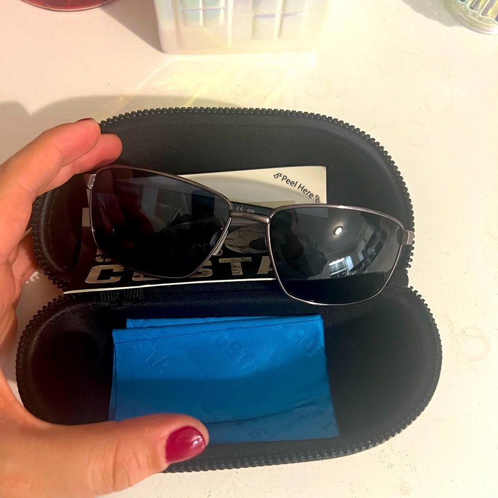 Brand New Polarized Costas